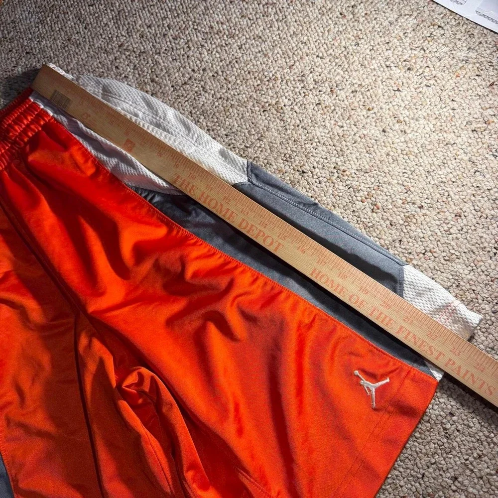 Jordan Orange Gray White Basketball Shorts Athletic Mesh Colorblock Size M